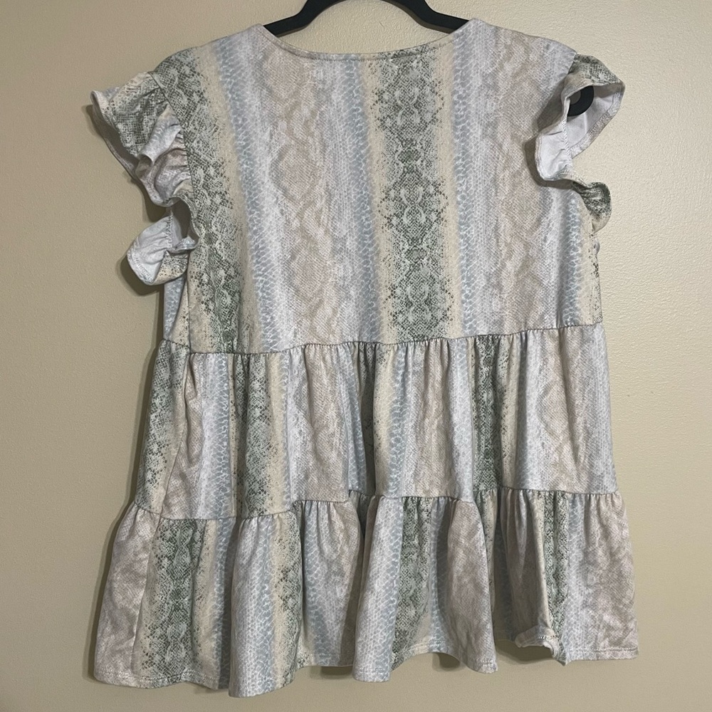 Entro Snakeskin Peplum Top Size‎ medium - Picture 4 of 4